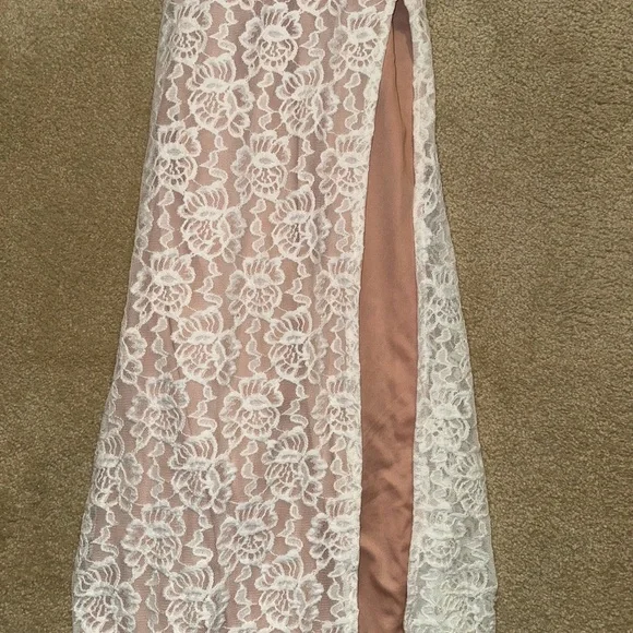 Macy's Beige and White Lace Maxi Dress - Picture 6 of 9